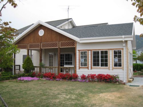 기존의목조주택에발코니지붕확장공사